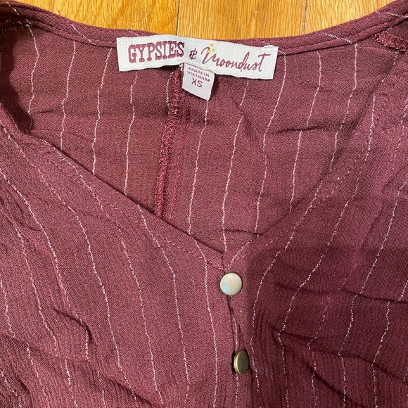 Top - Picture 2 of 4